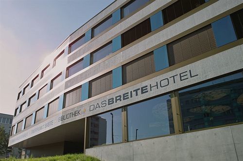 Dasbreitehotel Am Rhein 3*